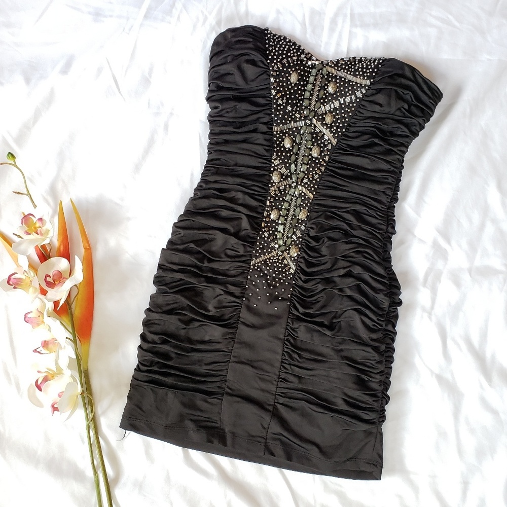 Forever 21 | Black Strapless Dress